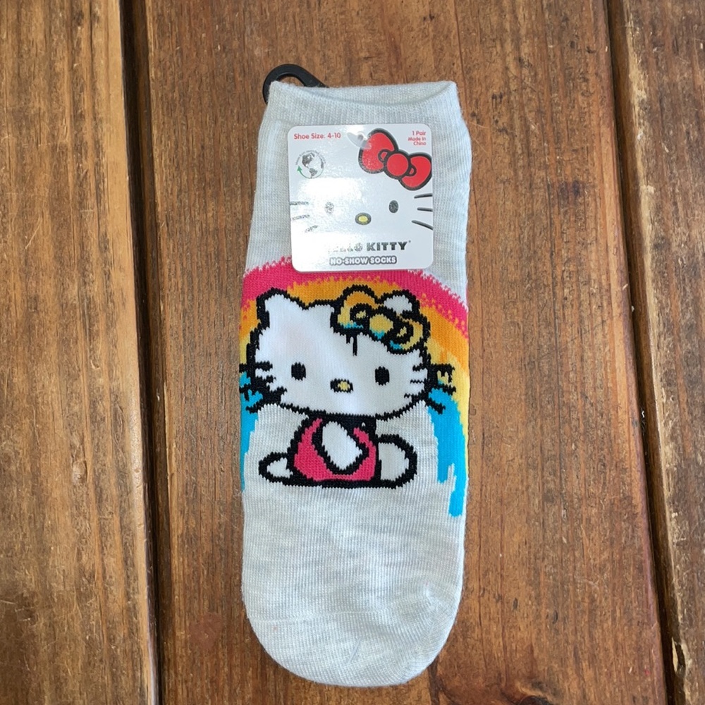 Hello Kitty Socks - Picture 10 of 16
